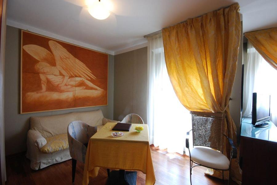 פסארו Hotel Bristol מראה חיצוני תמונה