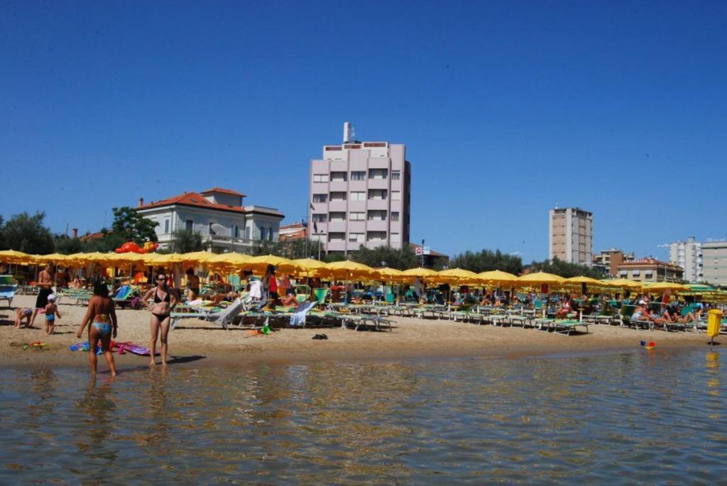 פסארו Hotel Bristol מראה חיצוני תמונה