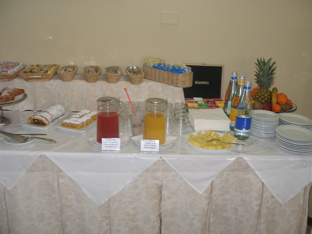 פסארו Hotel Bristol מראה חיצוני תמונה