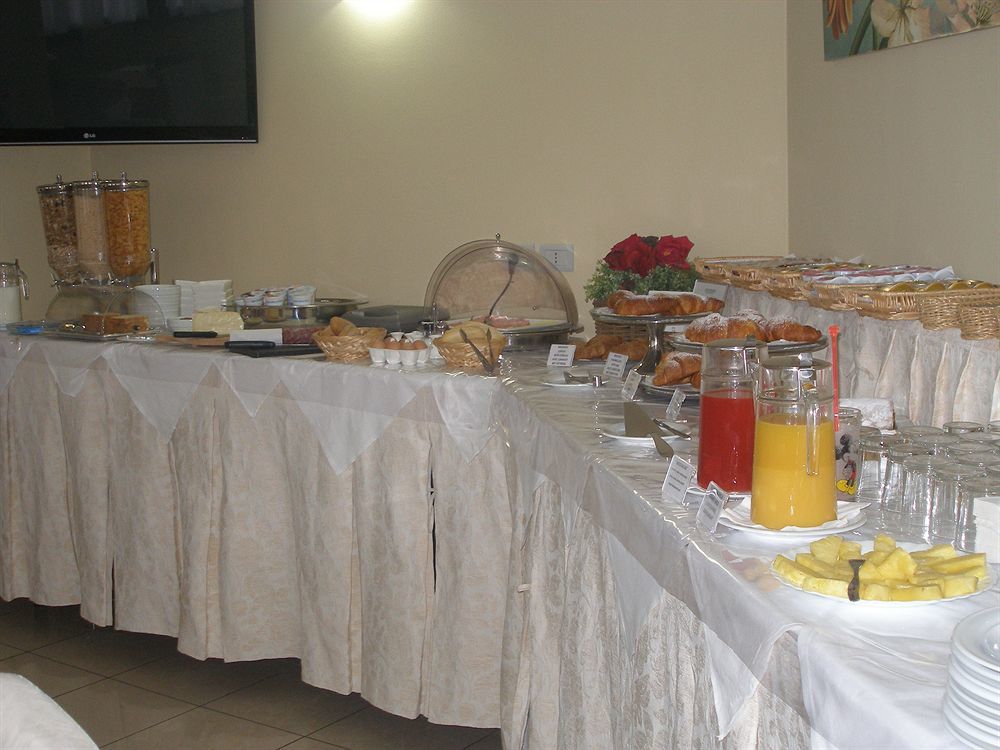 פסארו Hotel Bristol מראה חיצוני תמונה
